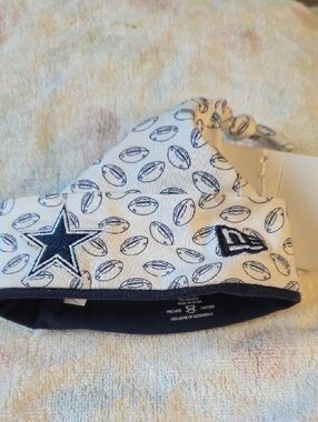 DALLAS COWBOYS New Era NB Baby Hat in White and Navy with Star Logo